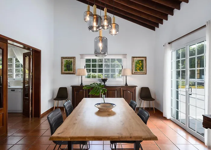 Quinta Do Pastor - Host & Chill